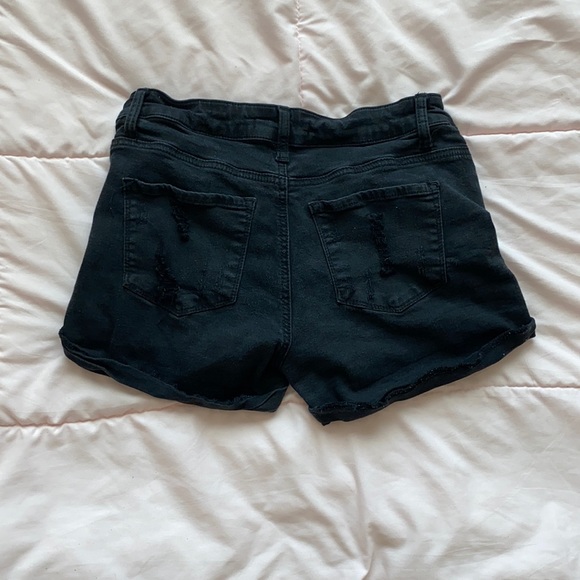 KanCan black ripped jean shorts - Picture 2 of 2